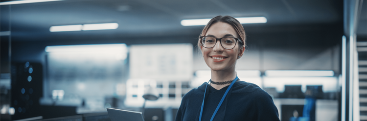 Mathematisch-Technischer Software-Entwickler (m/w/d) bei der Arbeit in der Ausbildung
