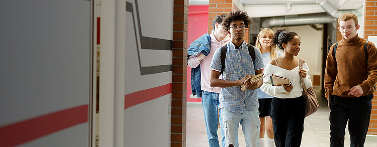 Erfülle deine Ausbildungswünsche in der bayerischen Metall- und Elektroindustrie